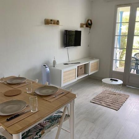 Charmant Studio Au Bord Du Lac Marciac Esterno foto